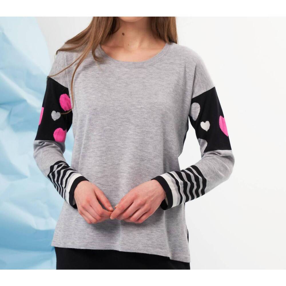 NEW FRENCH KYSS heart detail scoop neck top in slate/multi